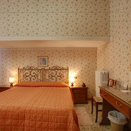 Ariele فندق فلورنس